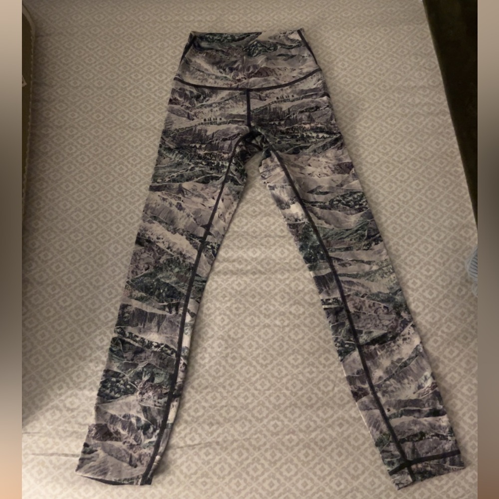 Lululemon High Rise Wunder Under Leggings